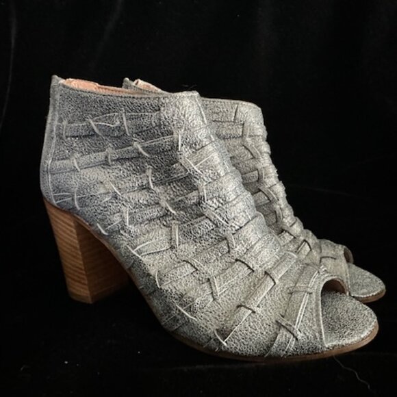 Ron White SANDRA Silver Antiqued Nappa Ribbon Weave Peep Toe Bootie Size 6 - Picture 1 of 7